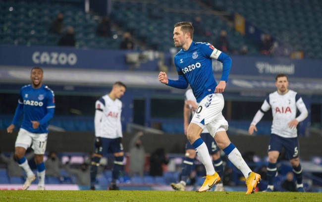 员带回球队 员带回球队